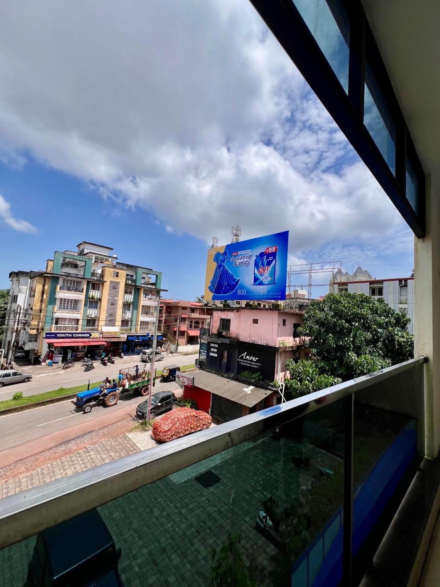 Ratna Sagar Hotel มานิปาลา ภายนอก รูปภาพ