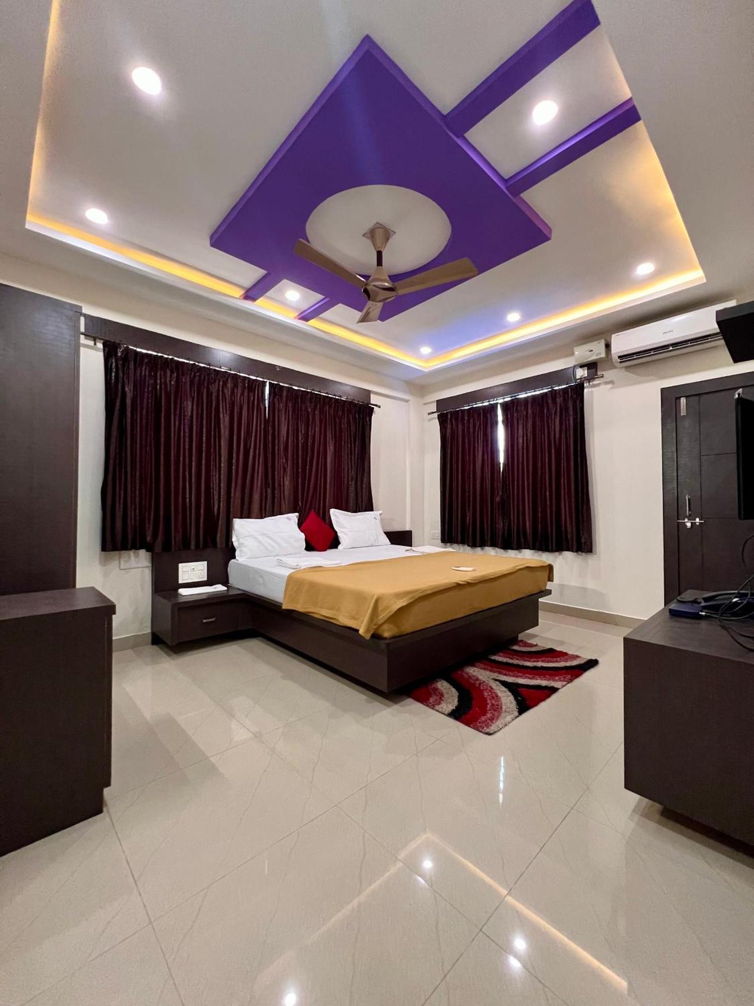 Ratna Sagar Hotel มานิปาลา ภายนอก รูปภาพ