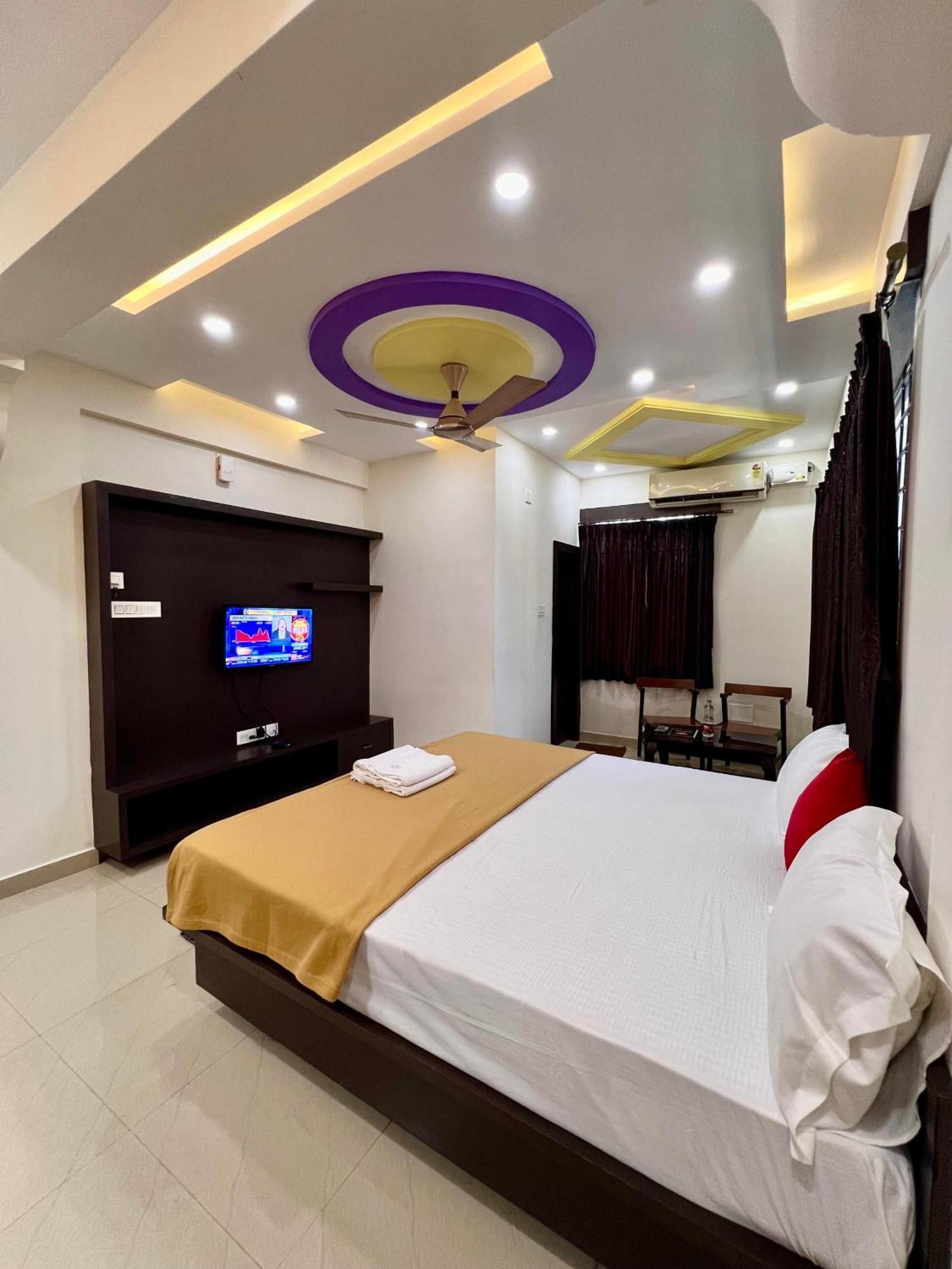 Ratna Sagar Hotel มานิปาลา ภายนอก รูปภาพ